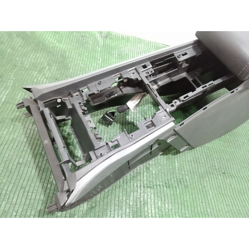 Recambio de consola central trasera para peugeot 508 i (8d_) 2.0 hdi referencia OEM IAM   