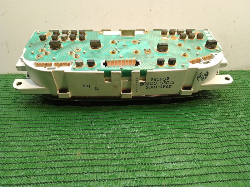 Recambio de cuadro instrumentos para ssangyong musso (fj) 2.9 d referencia OEM IAM 8020005042 20014962 96090