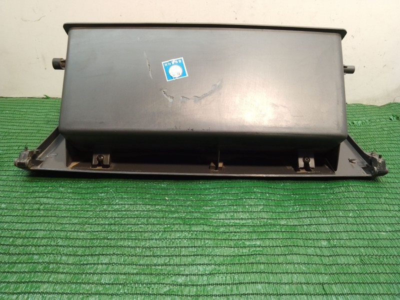 Recambio de guantera para ssangyong musso (fj) 2.9 d referencia OEM IAM SINREFERENCIA SIN REFERENCIA SIN REFERENCIA