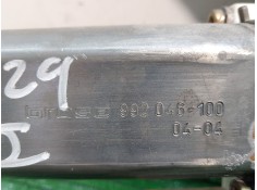 Recambio de elevalunas trasero izquierdo para toyota avensis (_t25_) 2.2 d-4d (adt251_) referencia OEM IAM 992046100 10204051328 2