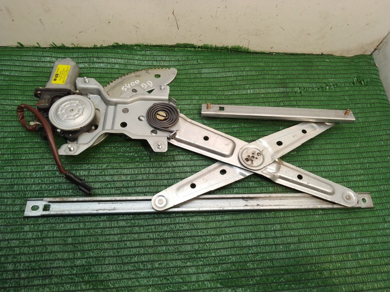 Recambio de elevalunas delantero derecho para kia carens referencia OEM IAM OK2FA587256Y OK2FA587256Y XH004PO