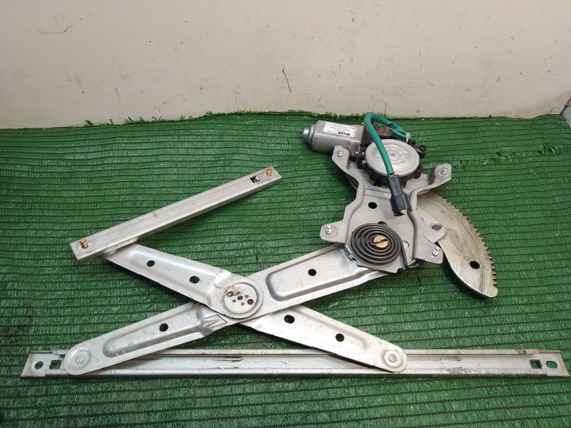 Recambio de elevalunas delantero izquierdo para kia carens referencia OEM IAM OK2FA597356Y OK2FA597356Y XH504PO