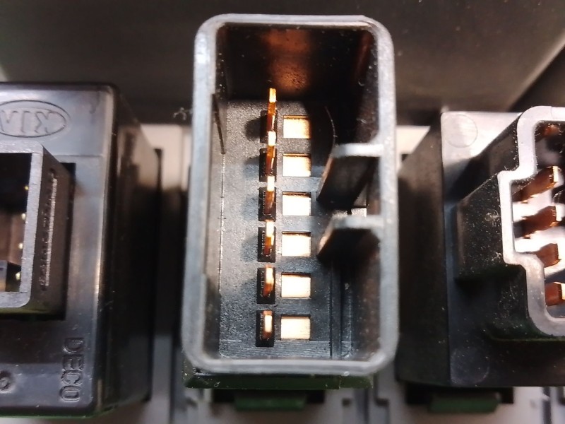 Recambio de mando limpia para kia carens referencia OEM IAM OK2FA55311 OK2FA55311 OK2FA55311