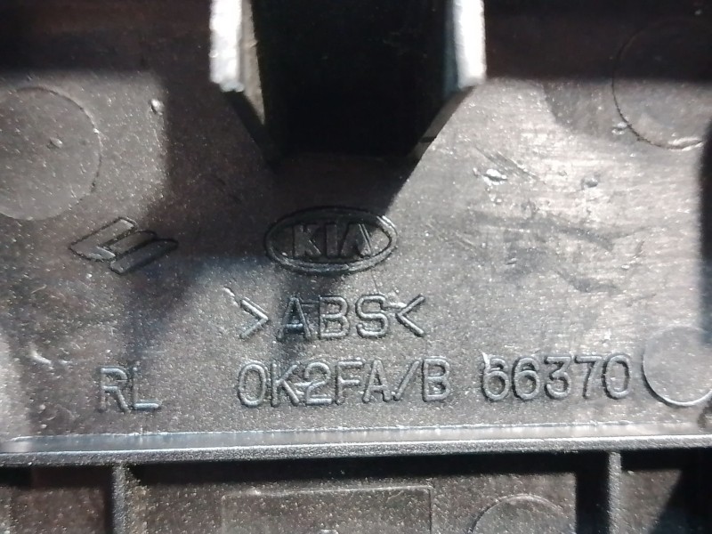 Recambio de mando elevalunas trasero izquierdo para kia carens referencia OEM IAM 45552011110 45552011110 OK2FAB66370