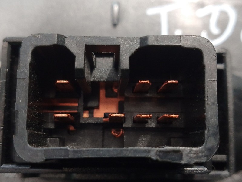 Recambio de mando elevalunas trasero derecho para kia carens referencia OEM IAM 45552561110 45552561110 OK2FAB66380