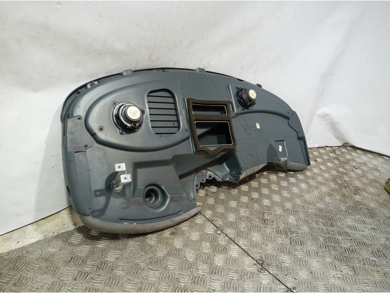 Recambio de salpicadero para smart coupe básico (45kw) referencia OEM IAM 0001618 0001618 0001618