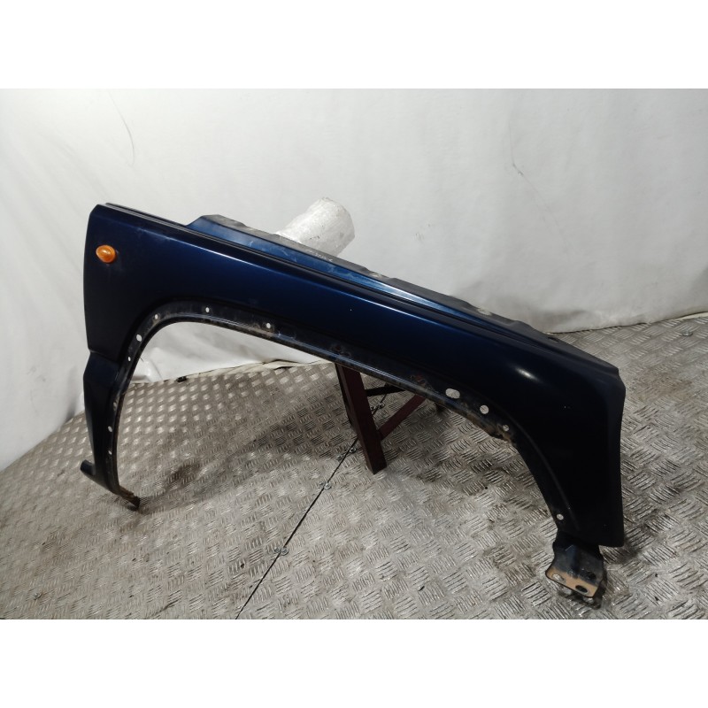 Recambio de aleta delantera derecha para jeep cherokee (kj) 2.5 crd básico referencia OEM IAM 5288089 5288089 5288089