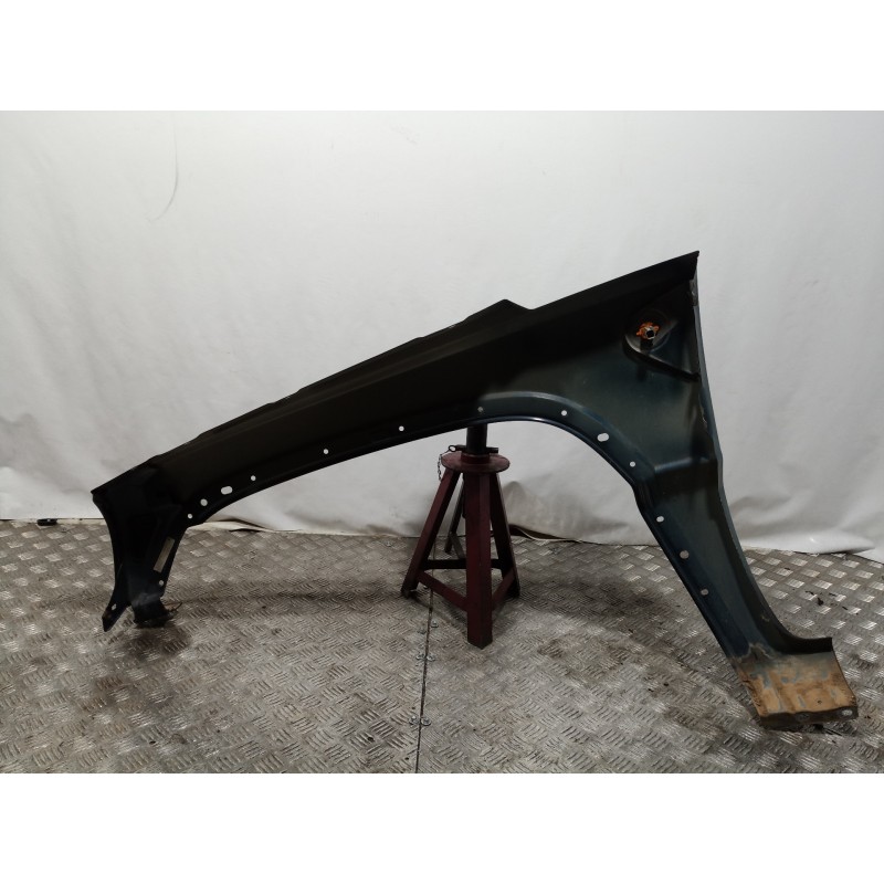 Recambio de aleta delantera derecha para jeep cherokee (kj) 2.5 crd básico referencia OEM IAM 5288089 5288089 5288089