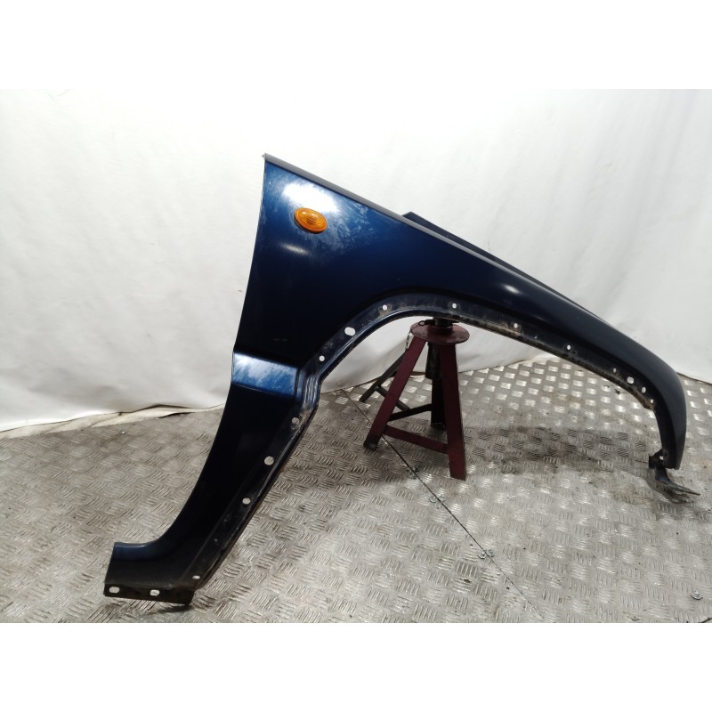 Recambio de aleta delantera derecha para jeep cherokee (kj) 2.5 crd básico referencia OEM IAM 5288089 5288089 5288089