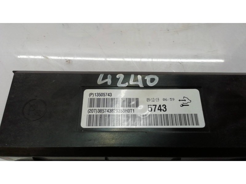 Recambio de modulo electronico para opel insignia berlina cosmo referencia OEM IAM 13505743 13505743 13505743