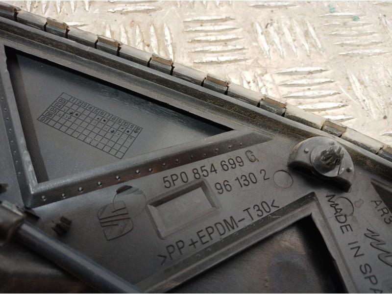 Recambio de torpedo para seat altea (5p1) hot referencia OEM IAM 5P0854699 5P0854699 5P0854699