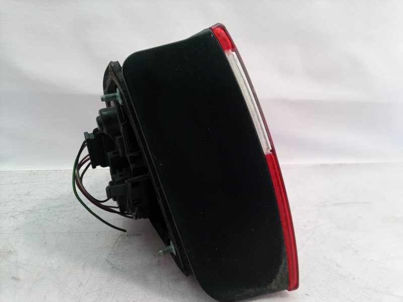 Recambio de piloto trasero derecho para seat leon (1m1) signo referencia OEM IAM 1M6945112FKZ  