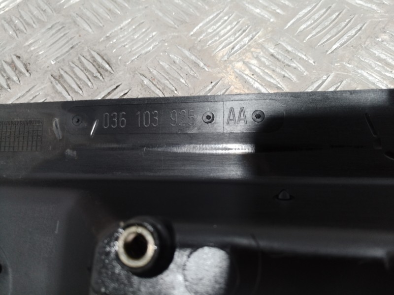 Recambio de tapa motor para volkswagen polo berlina (6n2) trendline referencia OEM IAM 036103925 036103925 036103925
