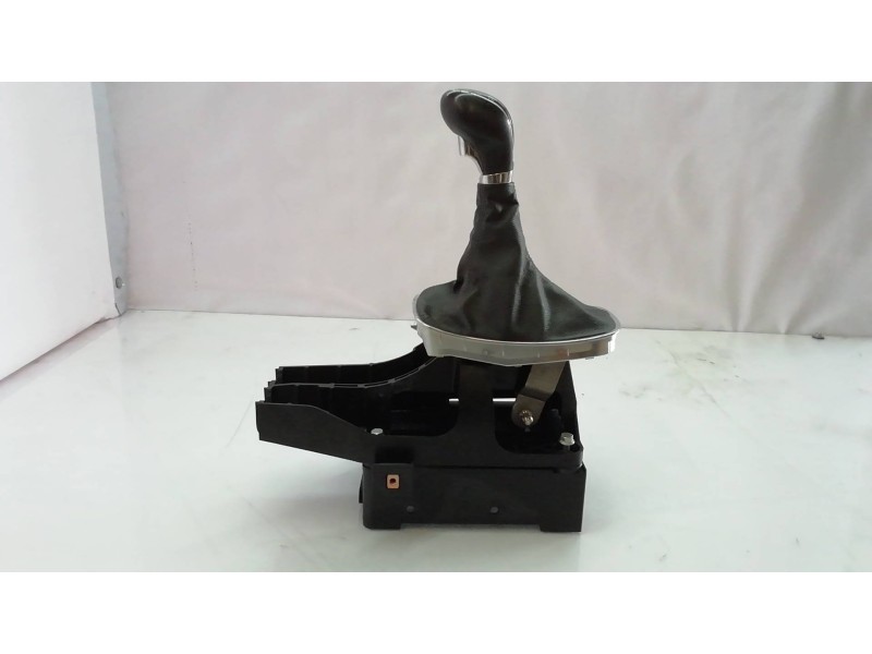 Recambio de palanca cambio para opel insignia berlina cosmo referencia OEM IAM 8126201000 8126201000 8126201000