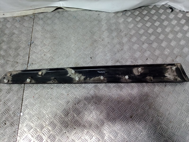 Recambio de moldura para peugeot partner (s2) combi plus referencia OEM IAM 9659164777 9659164777 9659164777