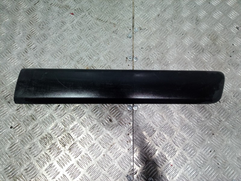 Recambio de moldura para peugeot partner (s2) combi plus referencia OEM IAM 96591649 96591649 96591649