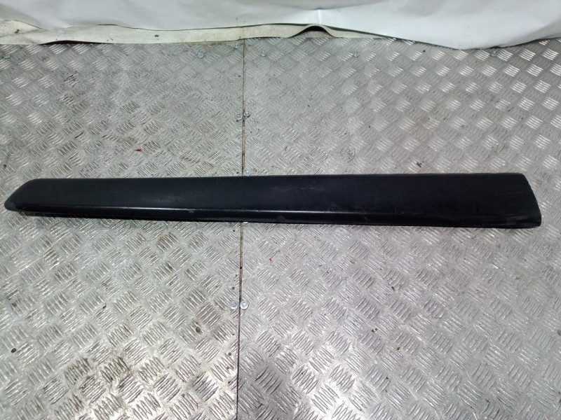 Recambio de moldura para peugeot partner (s2) combi plus referencia OEM IAM   