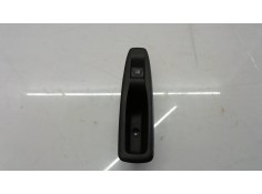 Recambio de mando elevalunas trasero derecho para renault captur helly hansen referencia OEM IAM   