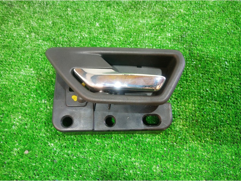 Recambio de maneta interior delantera izquierda para dodge journey sxt referencia OEM IAM 96210010 96210010 96210010