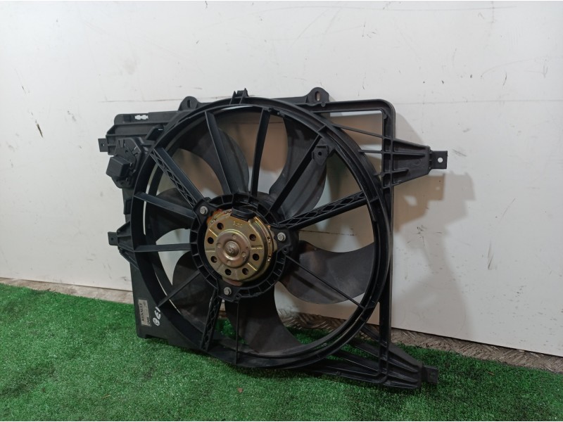 Recambio de electroventilador para renault clio ii fase ii (b/cb0) dynamique referencia OEM IAM 7700428659 7700428659 9020938