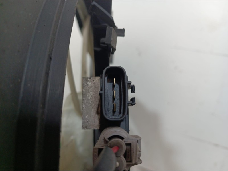 Recambio de electroventilador para toyota auris luna+ referencia OEM IAM 4993003351 4993003351 1680009890