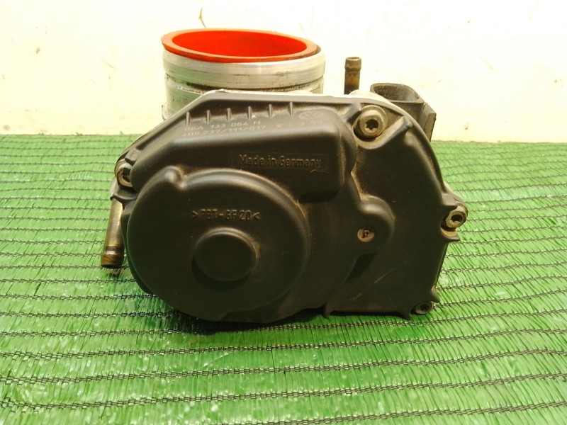 Recambio de caja mariposa para volkswagen new beetle (9c1, 1c1) 2.0 referencia OEM IAM 06A133064H 06A133064H 408237111017