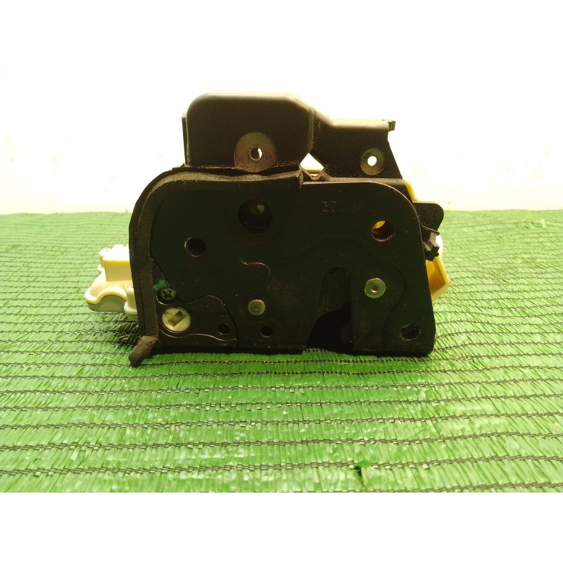 Recambio de cerradura puerta delantera derecha para ssangyong musso (fj) 2.9 d referencia OEM IAM 8E1837016AA 8E1837016AA 8E1837