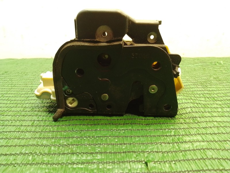 Recambio de cerradura puerta delantera derecha para ssangyong musso (fj) 2.9 d referencia OEM IAM 8E1837016AA 8E1837016AA 8E1837