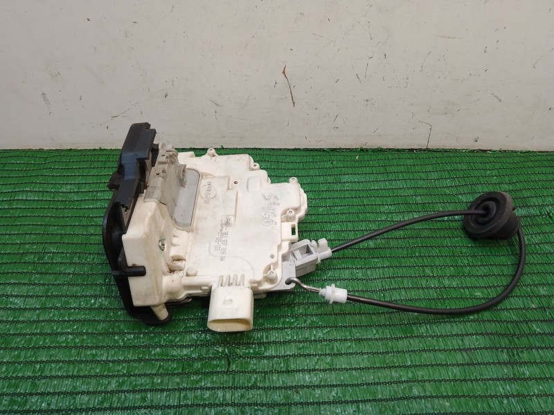 Recambio de cerradura puerta delantera derecha para ssangyong musso (fj) 2.9 d referencia OEM IAM 8E1837016AA 8E1837016AA 8E1837