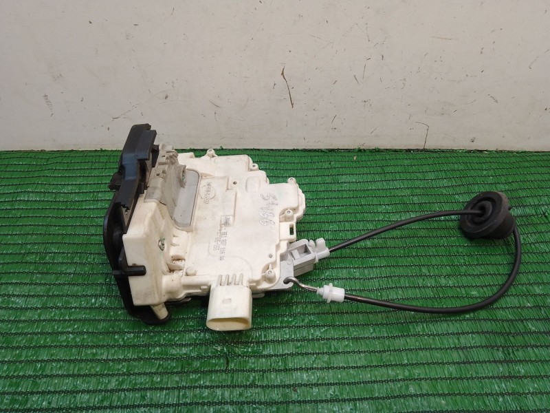 Recambio de cerradura puerta delantera derecha para ssangyong musso (fj) 2.9 d referencia OEM IAM 8E1837016AA 8E1837016AA 8E1837