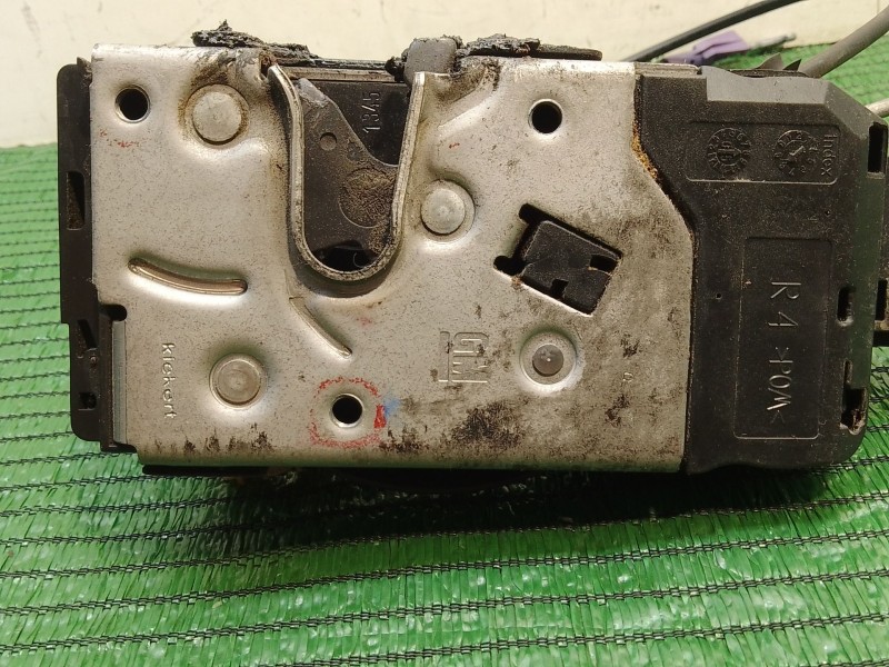 Recambio de cerradura puerta delantera derecha para opel tigra twintop (x04) 1.3 cdti (r97) referencia OEM IAM 93162844 BK C1018