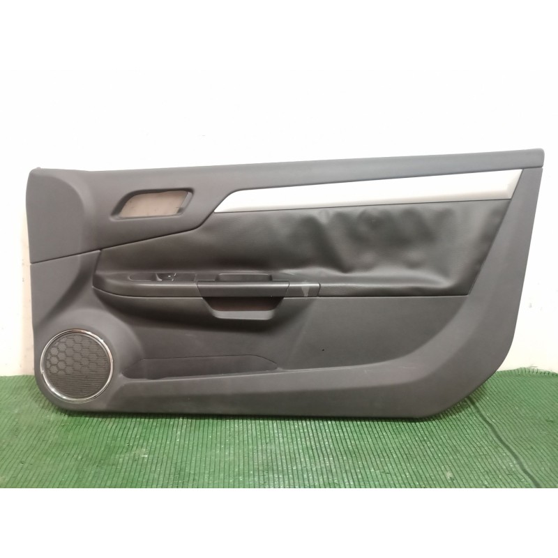 Recambio de guarnecido puerta delantera derecha para opel tigra twintop (x04) 1.3 cdti (r97) referencia OEM IAM   