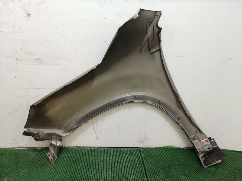 Recambio de aleta delantera derecha para kia sorento ii (xm) 2.4 cvvt referencia OEM IAM   