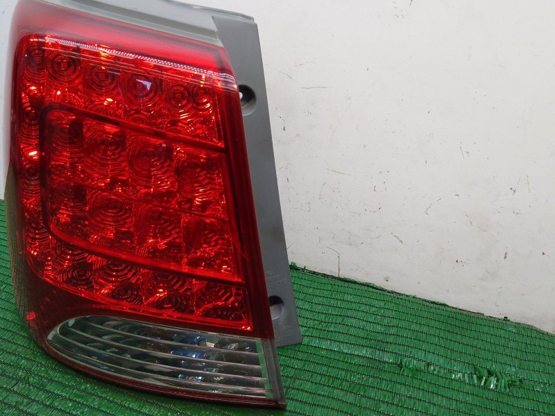 Recambio de piloto trasero izquierdo para kia sorento ii (xm) 2.4 cvvt referencia OEM IAM 924012P12 924012P12 A045048