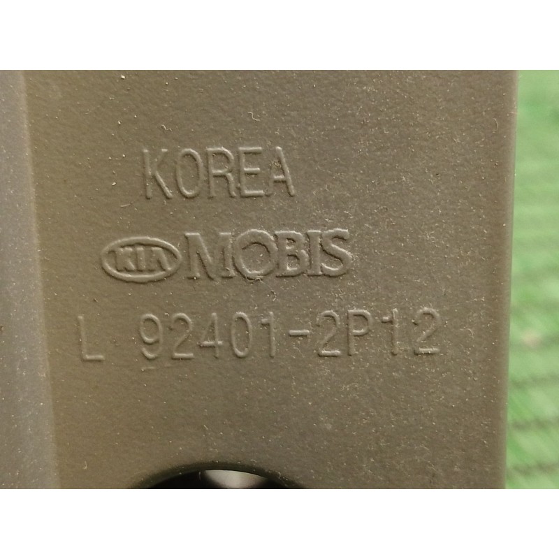 Recambio de piloto trasero izquierdo para kia sorento ii (xm) 2.4 cvvt referencia OEM IAM 924012P12 924012P12 A045048