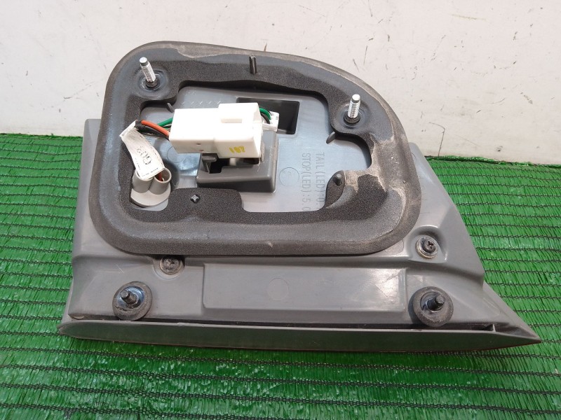 Recambio de piloto trasero izquierdo interior para kia sorento ii (xm) 2.4 cvvt referencia OEM IAM 924052P12 924052P12 A045048