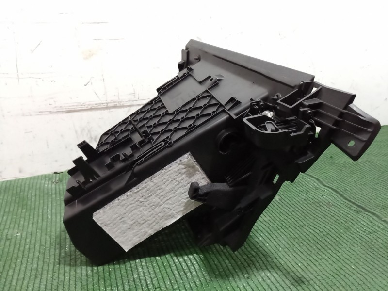 Recambio de guantera para peugeot 508 i (8d_) 2.0 hdi referencia OEM IAM 9686450877 9686450877 9686450877