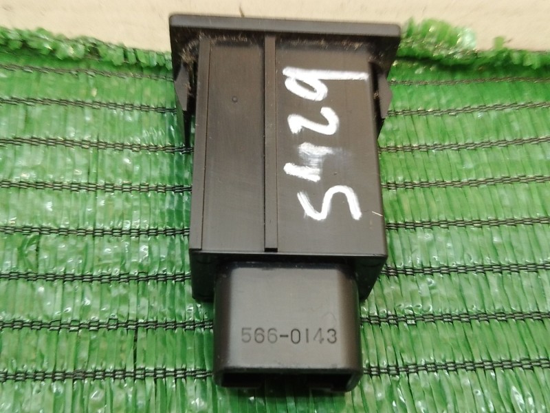 Recambio de interruptor para toyota avensis (_t25_) 2.2 d-4d (adt251_) referencia OEM IAM 156795 156795 156795