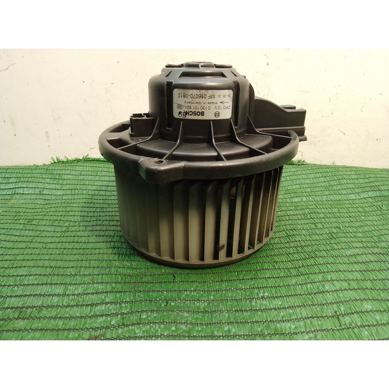 Recambio de ventilador calefaccion para toyota avensis (_t25_) 2.2 d-4d (adt251_) referencia OEM IAM 0130101601 0130101601 MF016