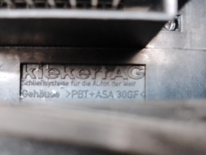 Recambio de cerradura puerta delantera izquierda para bmw 1 (e87) 116 i referencia OEM IAM 7154623 7154623 7154623