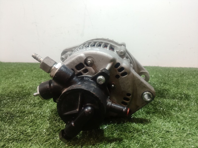 Recambio de alternador para opel astra h berlina elegance referencia OEM IAM   