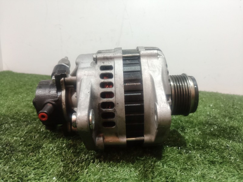 Recambio de alternador para opel astra h berlina elegance referencia OEM IAM   