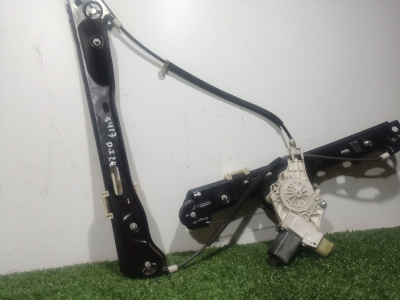 Recambio de mando elevalunas delantero izquierdo para bmw 1 (e87) 116 i referencia OEM IAM   