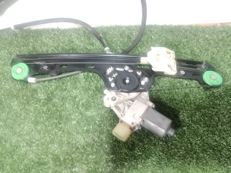Recambio de mando elevalunas delantero izquierdo para bmw 1 (e87) 116 i referencia OEM IAM   