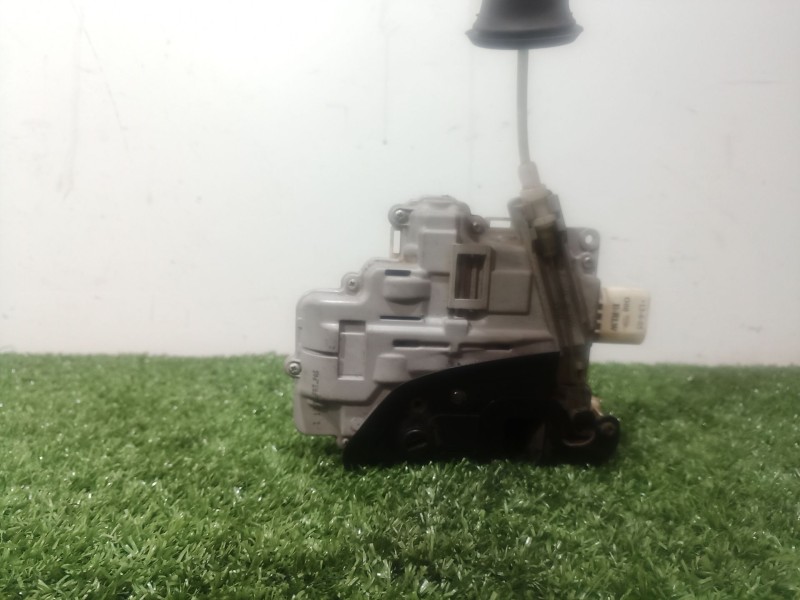 Recambio de cerradura puerta trasera izquierda para audi a3 (8p) 2.0 tdi referencia OEM IAM   