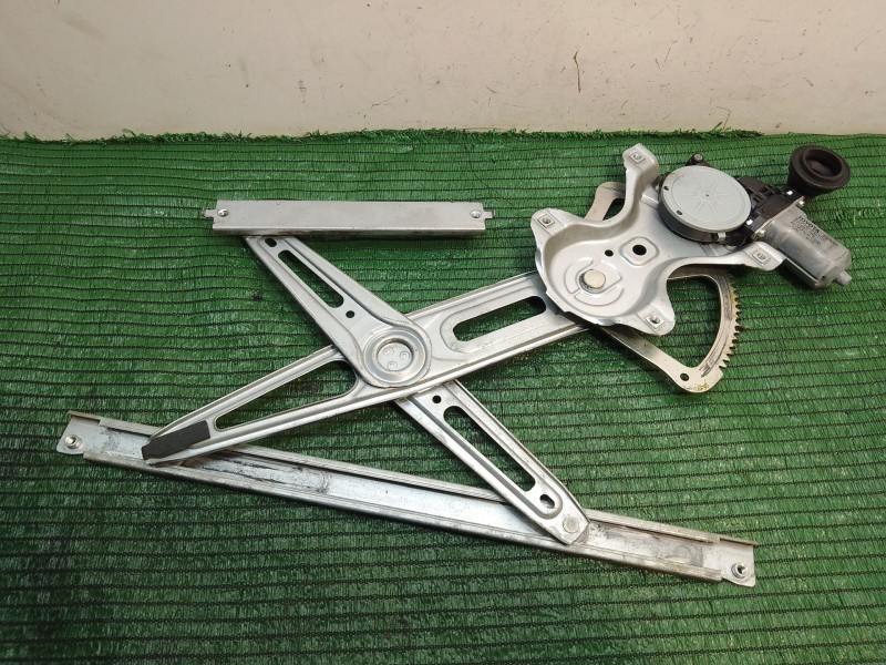 Recambio de elevalunas delantero derecho para toyota yaris (_p1_) 1.5 (ncp13_) referencia OEM IAM 857100D100 AV2621002330 973582