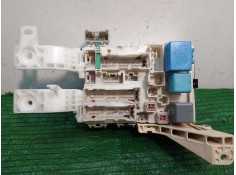 Recambio de caja reles / fusibles para toyota yaris (_p1_) 1.5 (ncp13_) referencia OEM IAM 819800D010 020100 MB0665005991