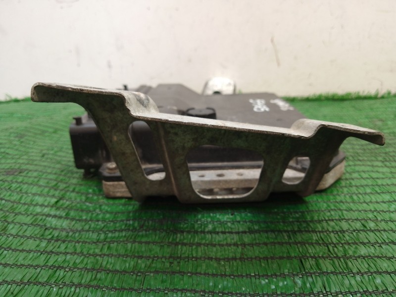 Recambio de centralita motor uce para toyota yaris (_p1_) 1.5 (ncp13_) referencia OEM IAM 896610D310 896610D310 MB2751002493