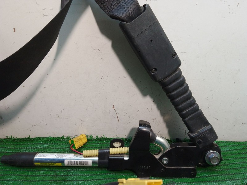 Recambio de cinturon seguridad delantero derecho para honda civic viii hatchback (fn, fk) 2.2 ctdi (fk3) referencia OEM IAM 501T