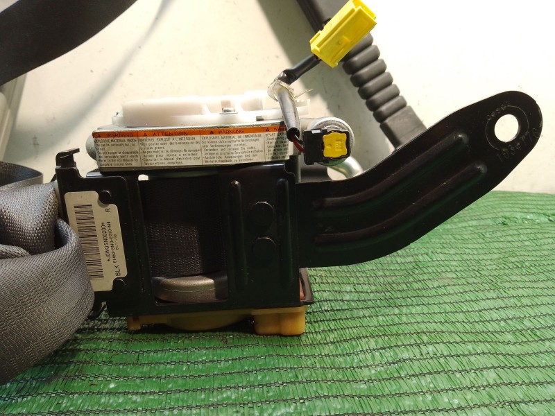 Recambio de cinturon seguridad delantero derecho para honda civic viii hatchback (fn, fk) 2.2 ctdi (fk3) referencia OEM IAM 501T